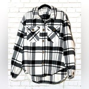 Love Tree Shirt Jacket Shacket White Black Plaid Oversized Flannel Medium